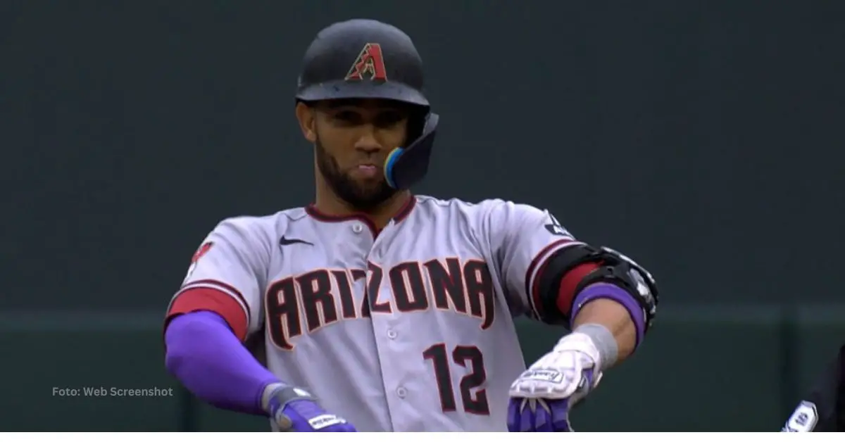 Cubano Lourdes Gurriel Jr. celebra un batazo con Arizona Diamondbacks